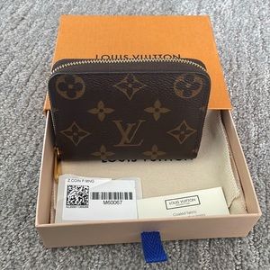 Louis Vuitton Monogram Zippy Coin Wallet